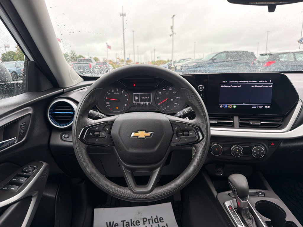 Used 2024 Chevrolet Trax LS FWD image 21