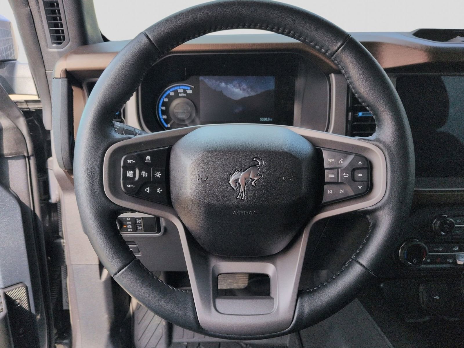 Certified 2023 Ford Bronco Outer Banks w/ Sasquatch Package image 28