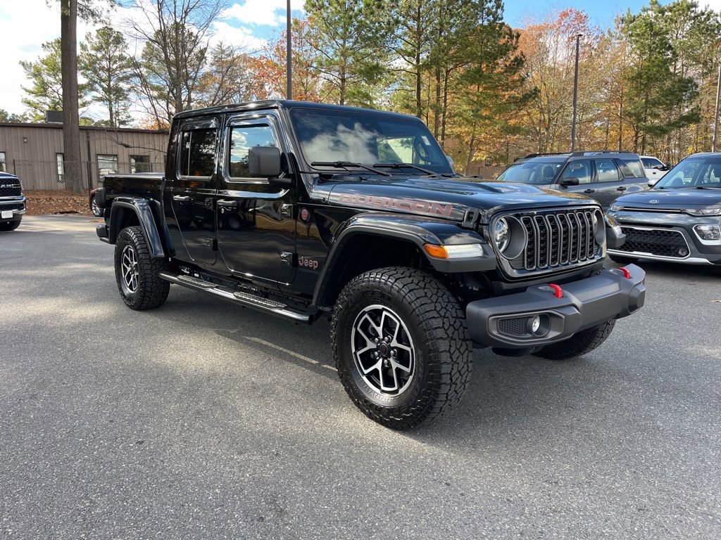 Used 2025 Jeep Gladiator Rubicon w/ Convenience Group image 4