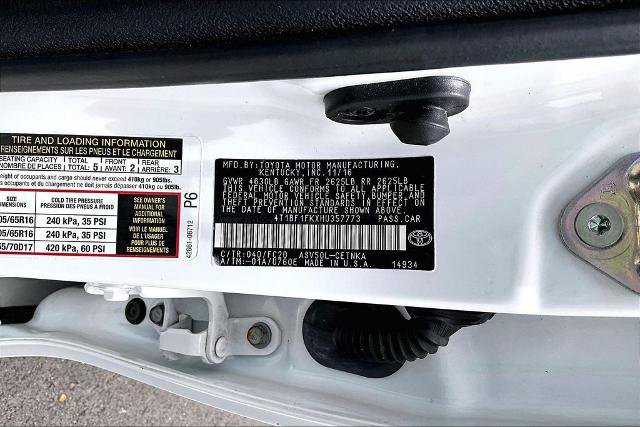 Used 2017 Toyota Camry XLE FWD image 35