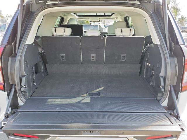 Certified 2025 Ford Expedition Platinum w/ Platinum Ultimate Package image 26