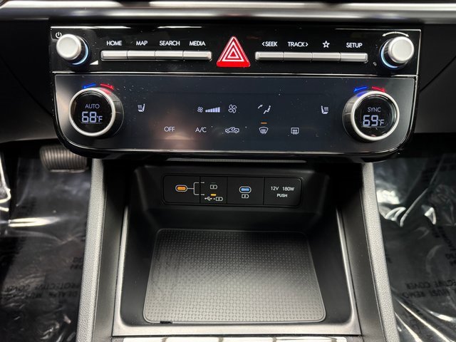 Used 2025 Hyundai Santa Cruz SEL image 19