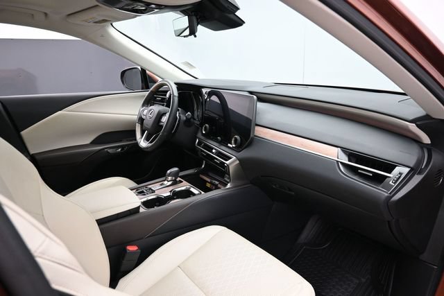 Used 2023 Lexus RX 350 Premium Plus w/ Accessory Package AWD/4WD image 32