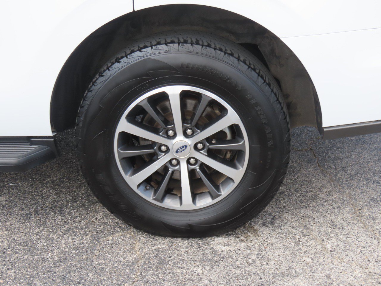Certified 2020 Ford Expedition XLT RWD image 17