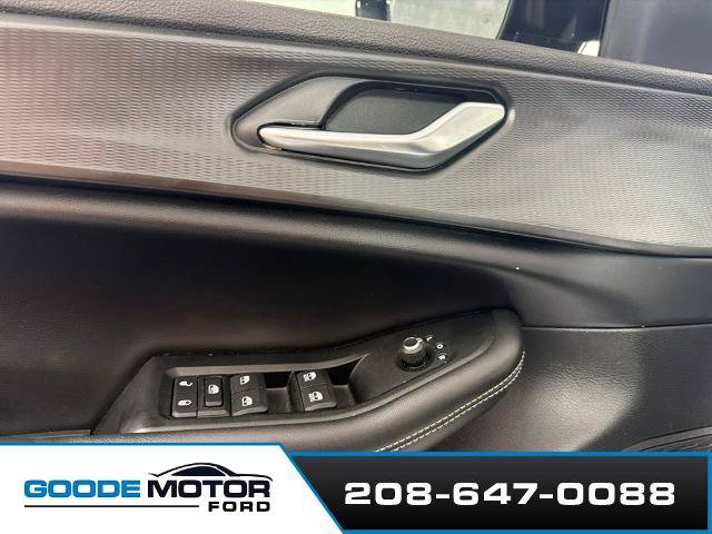 Used 2023 Jeep Grand Cherokee L Laredo AWD/4WD image 9