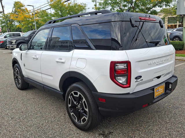 Certified 2024 Ford Bronco Sport Outer Banks w/ Tech Package AWD/4WD image 14