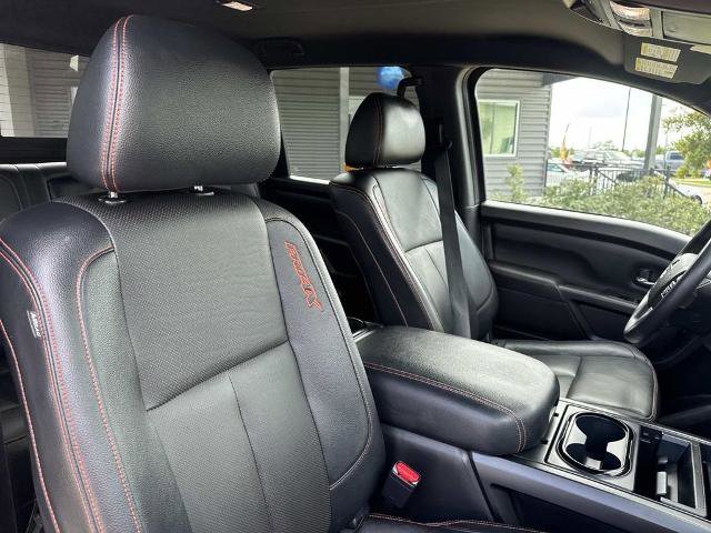 Used 2021 Nissan Titan PRO-4X w/ Pro-4x Convenience Package image 14