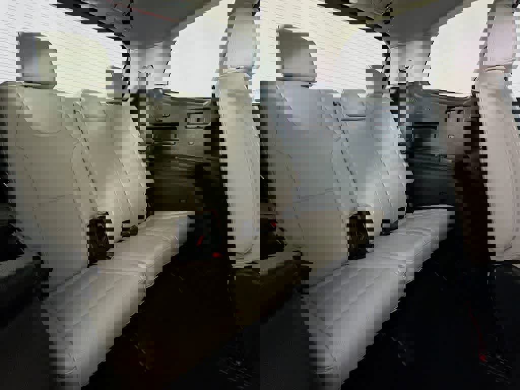 Used 2021 Kia Telluride S image 31