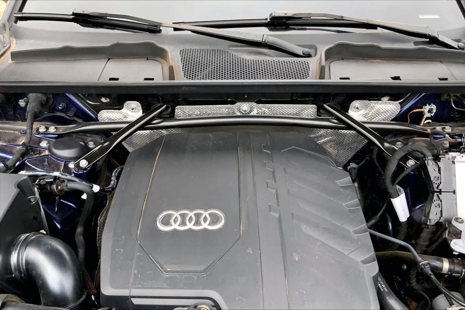 Used 2022 Audi Q5 2.0T Premium Plus w/ Premium Plus Package AWD/4WD image 32