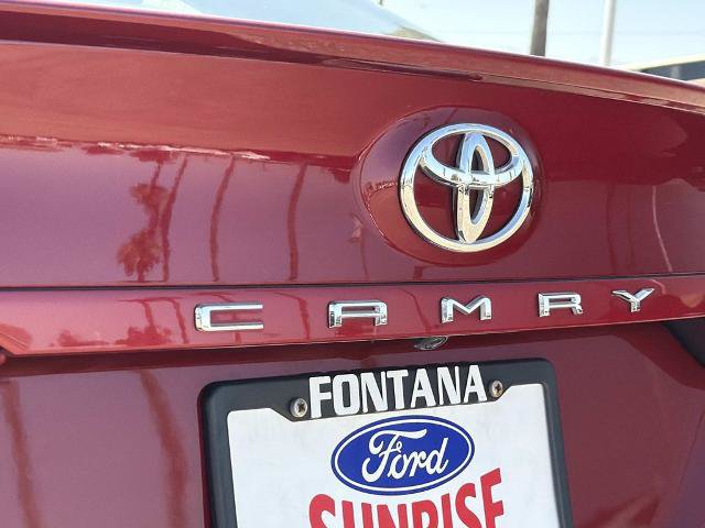 Used 2018 Toyota Camry SE FWD image 9