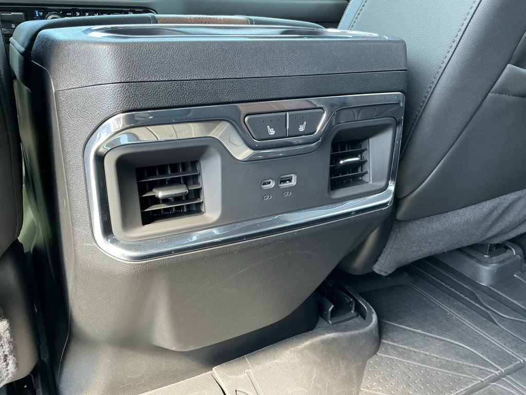 Used 2024 Chevrolet Silverado 1500 High Country image 43