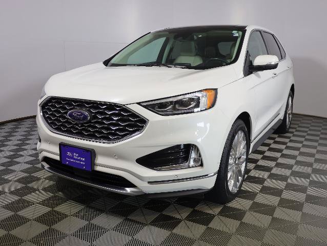 Certified 2022 Ford Edge Titanium w/ Equipment Group 301A AWD/4WD image 3