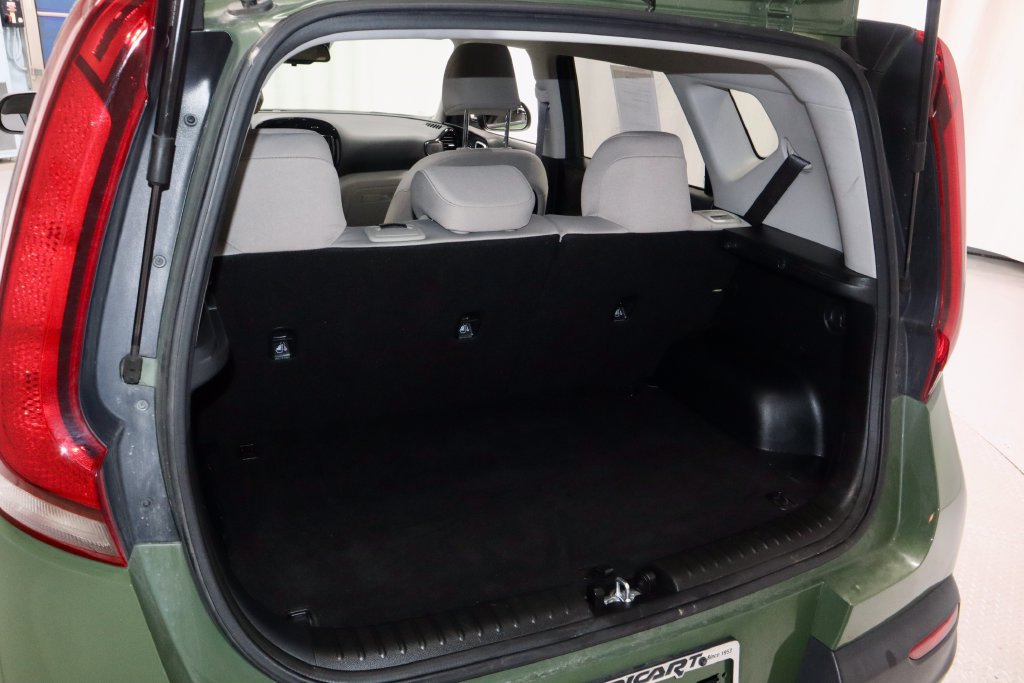 Used 2022 Kia Soul EX FWD image 13