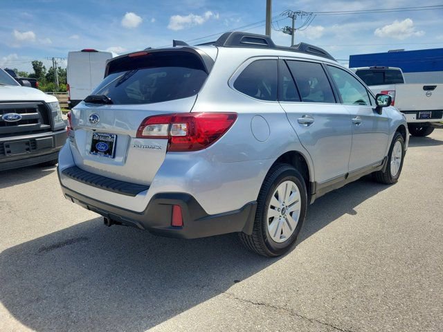 Used 2019 Subaru Outback 2.5i Premium AWD/4WD image 6