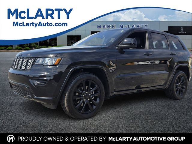 Used 2020 Jeep Grand Cherokee Altitude image 1