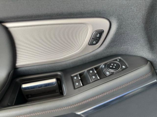 Certified 2025 Ford Expedition Active AWD/4WD image 22