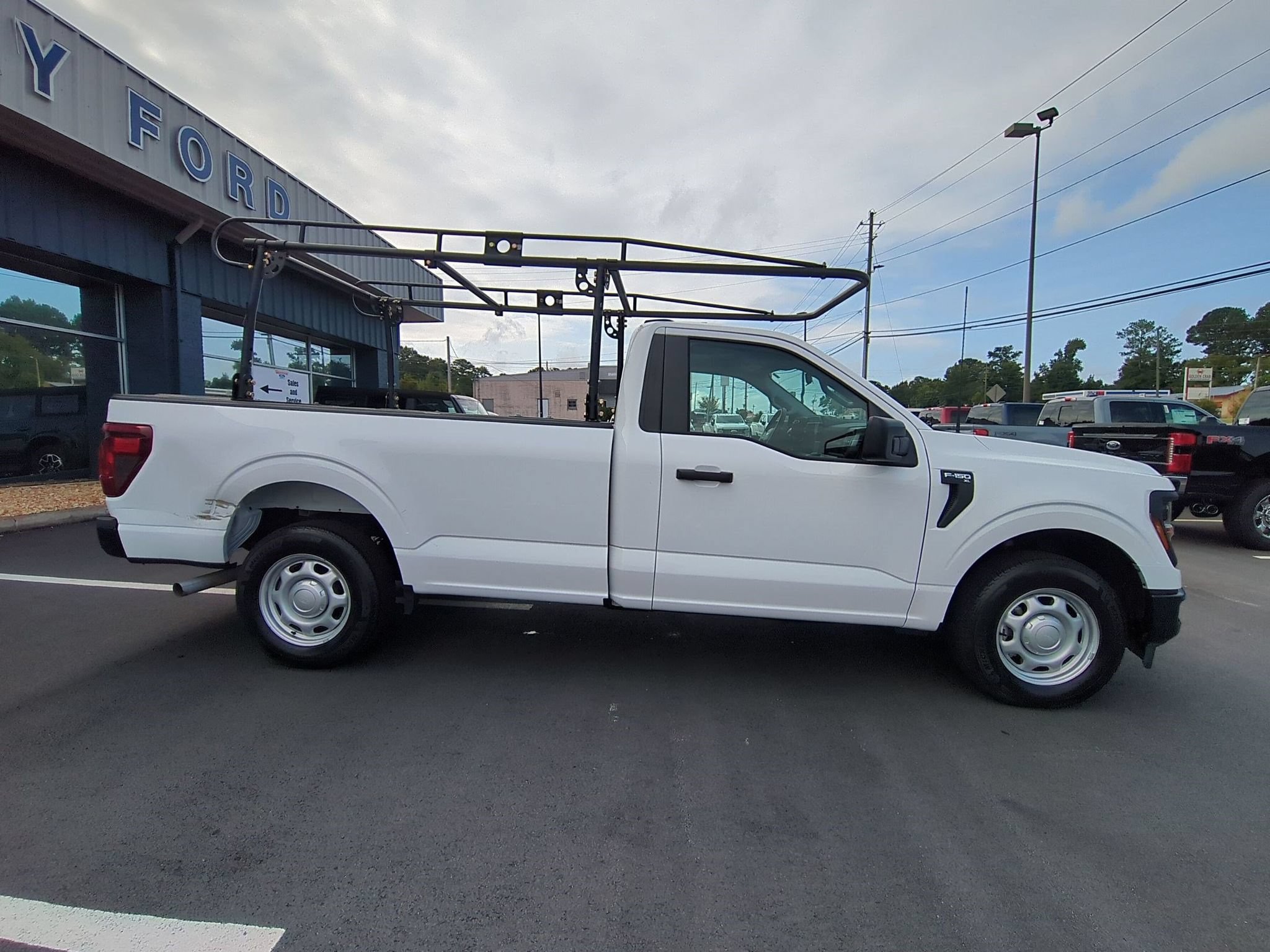 Certified 2024 Ford F150 XL RWD image 4