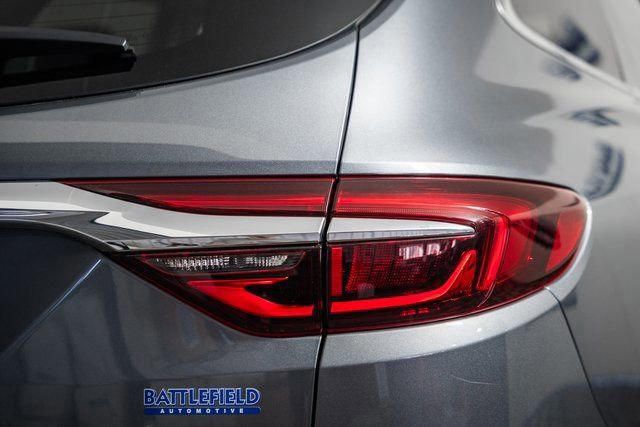 Used 2020 Buick Enclave Essence image 8