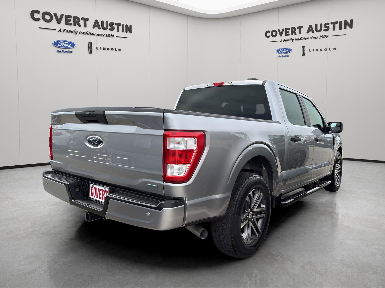 Certified 2022 Ford F150 XL w/ STX Appearance Package image 5
