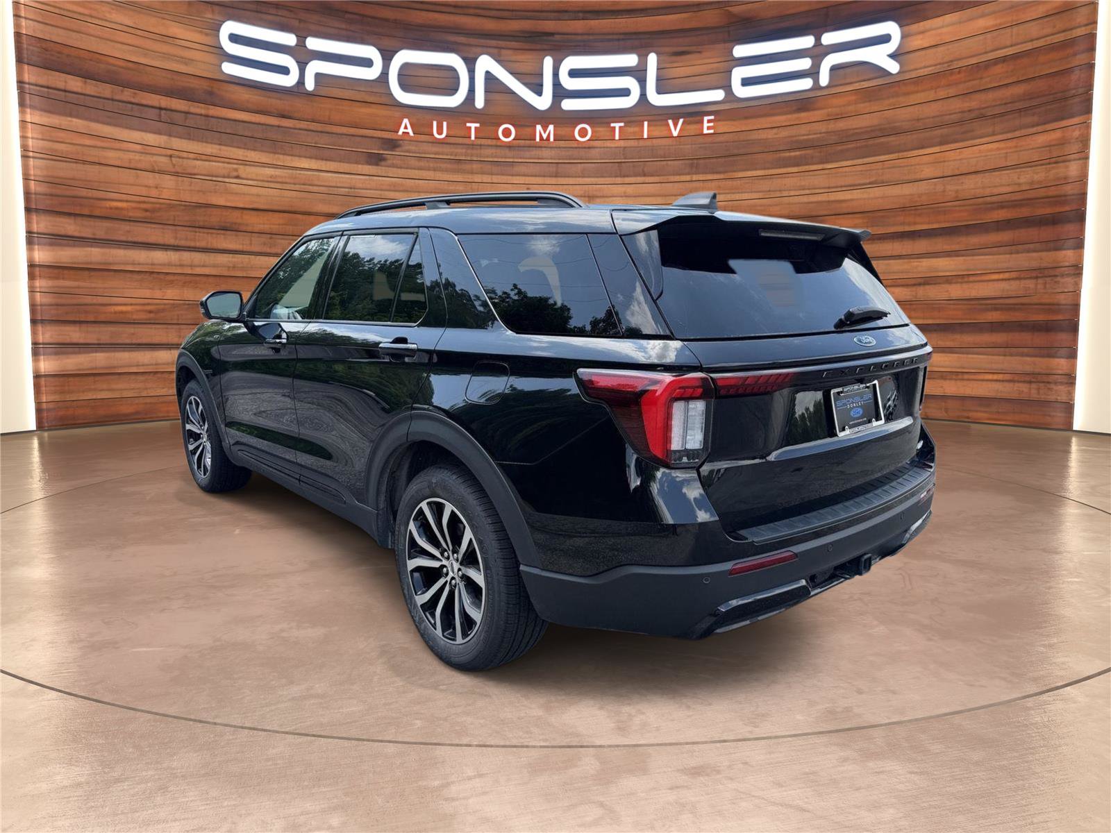 Certified 2026 Ford Explorer ST-Line AWD/4WD image 3