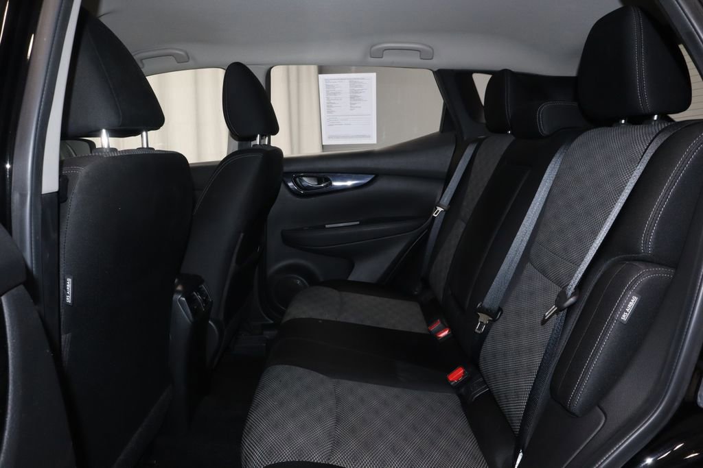 Used 2020 Nissan Rogue Sport SV w/ All-Weather Package image 21