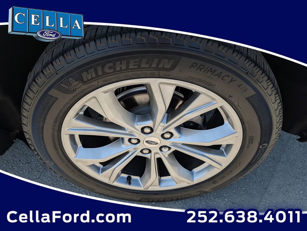 Certified 2023 Ford Explorer XLT w/ Equipment Group 202A image 32