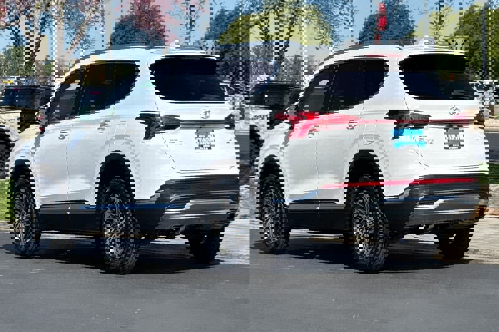 Used 2021 Hyundai Santa Fe SEL w/ Convenience Package image 3