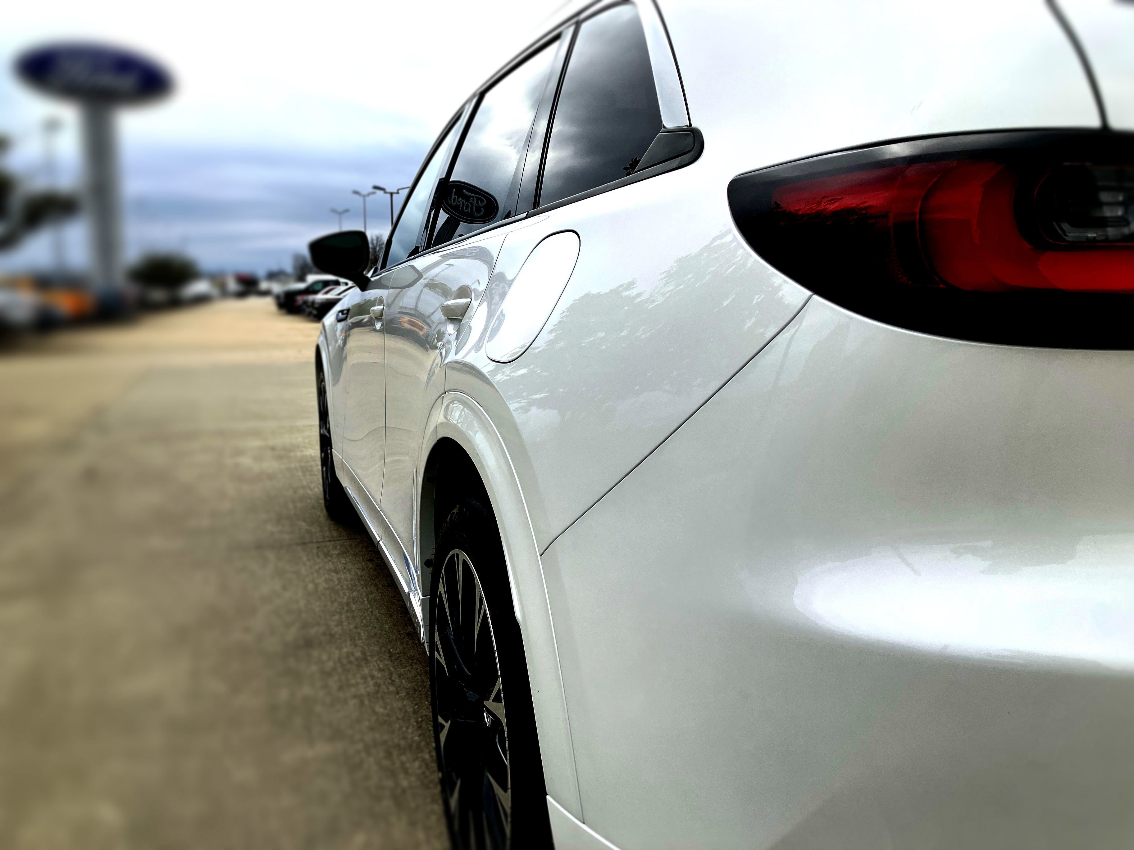 Used 2024 MAZDA CX-90 3.3 Turbo S w/ Premium Package image 4