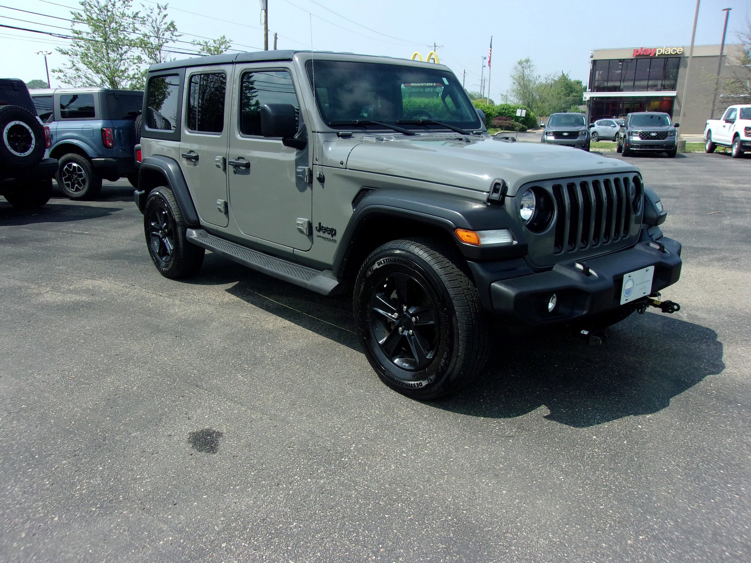 Used 2022 Jeep Wrangler Unlimited Sport AWD/4WD image 7