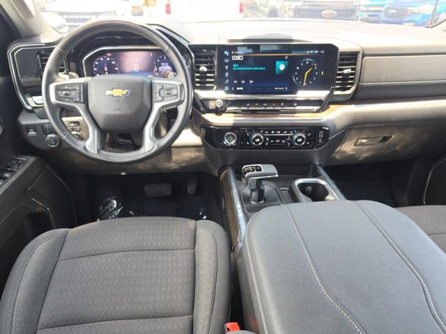 Used 2024 Chevrolet Silverado 1500 LT RWD image 14