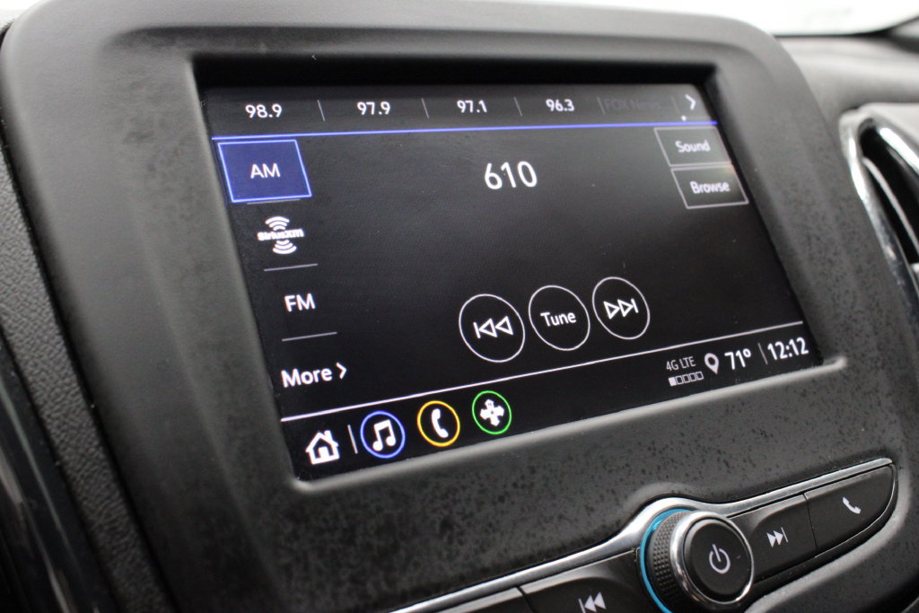 Used 2023 Chevrolet Equinox RS FWD image 2