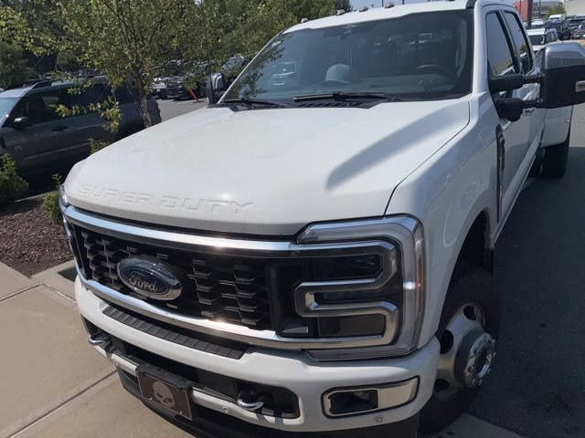 Certified 2024 Ford F350 Platinum w/ FX4 Off-Road Package AWD/4WD image 3