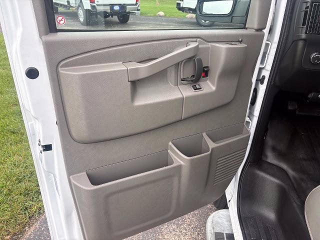 Used 2025 Chevrolet Express 2500 w/ Driver Convenience Package RWD image 12