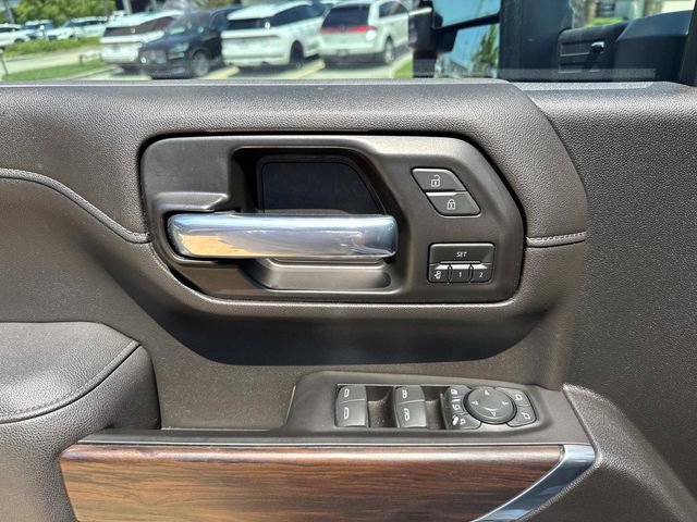 Used 2022 GMC Sierra 3500 SLT w/ SLT Premium Package image 21