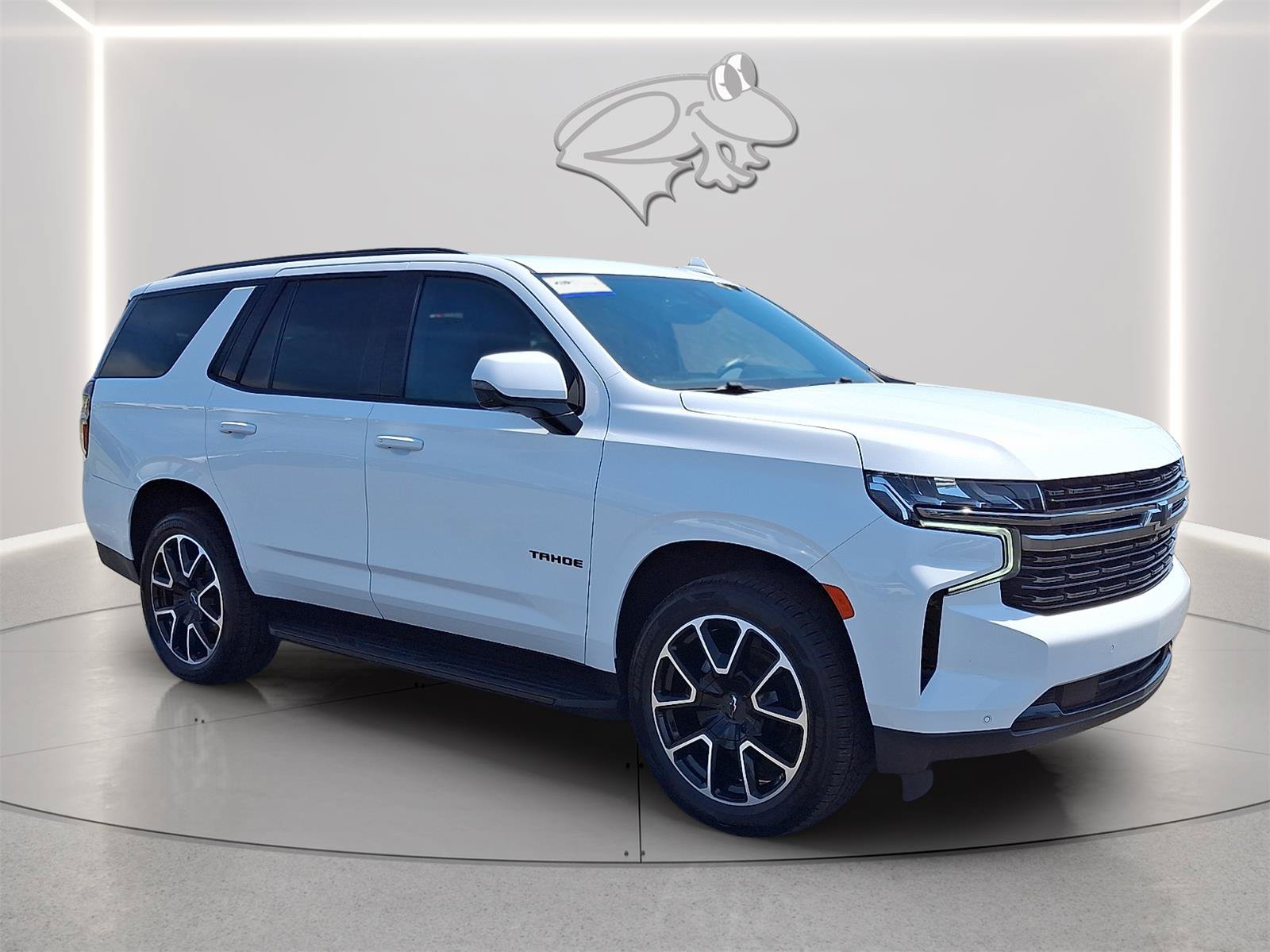 Used 2022 Chevrolet Tahoe RST w/ Luxury Package AWD/4WD image 3