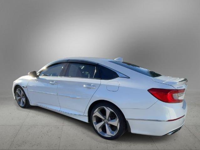 Used 2018 Honda Accord Touring image 7