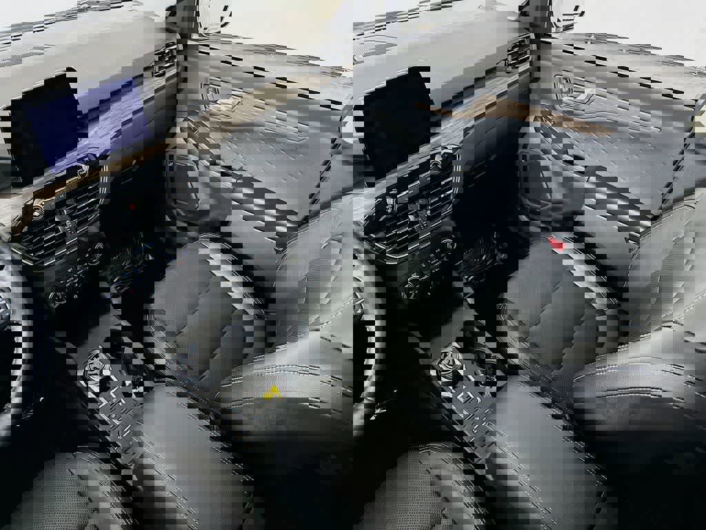 Certified 2020 Ford Escape Titanium image 14