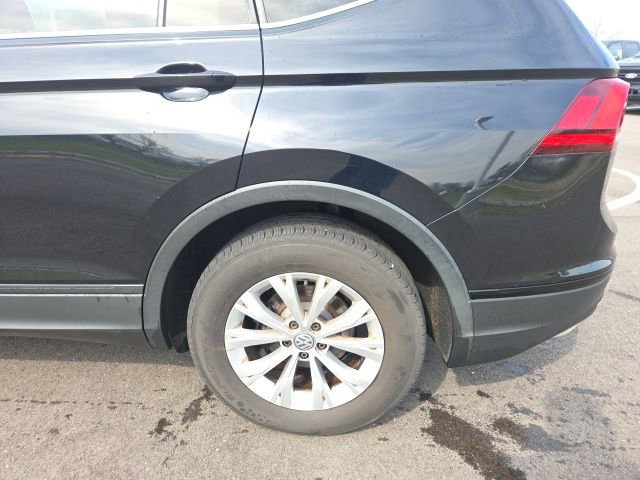 Used 2019 Volkswagen Tiguan SE AWD/4WD image 14