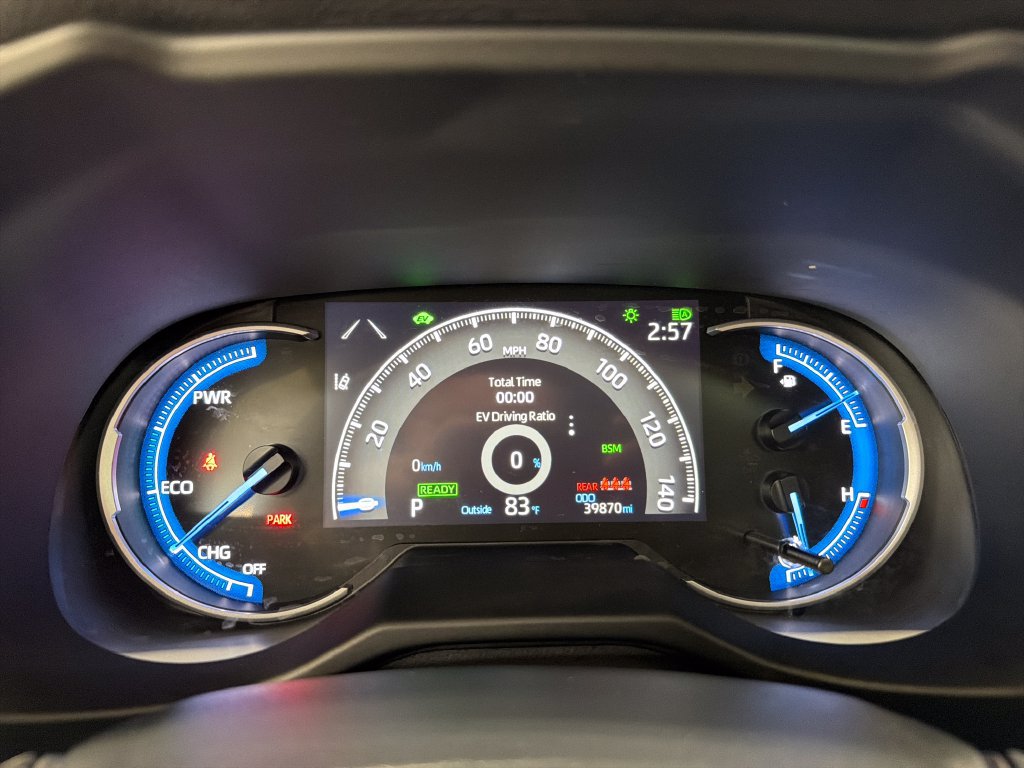 Used 2023 Toyota RAV4 XLE Premium AWD/4WD image 25