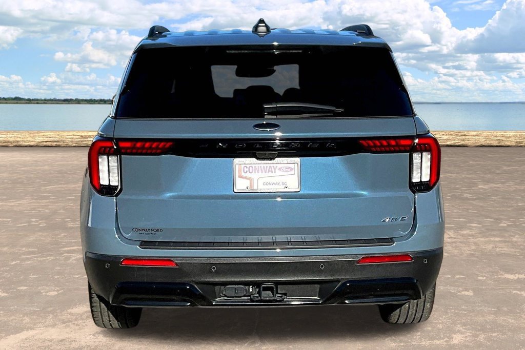 Certified 2025 Ford Explorer ST-Line w/ Premium Package AWD/4WD image 7