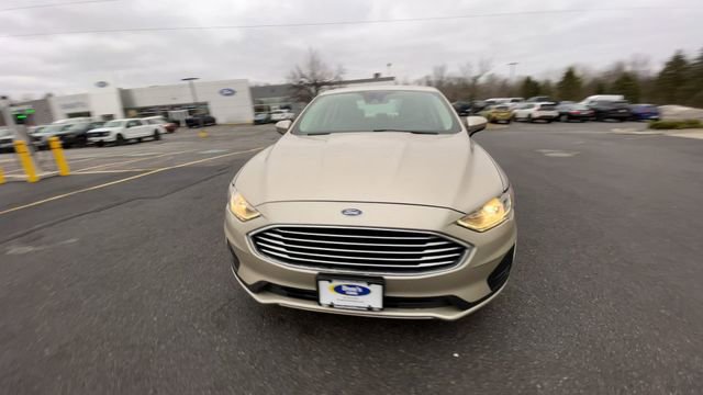 Certified 2019 Ford Fusion SE image 3