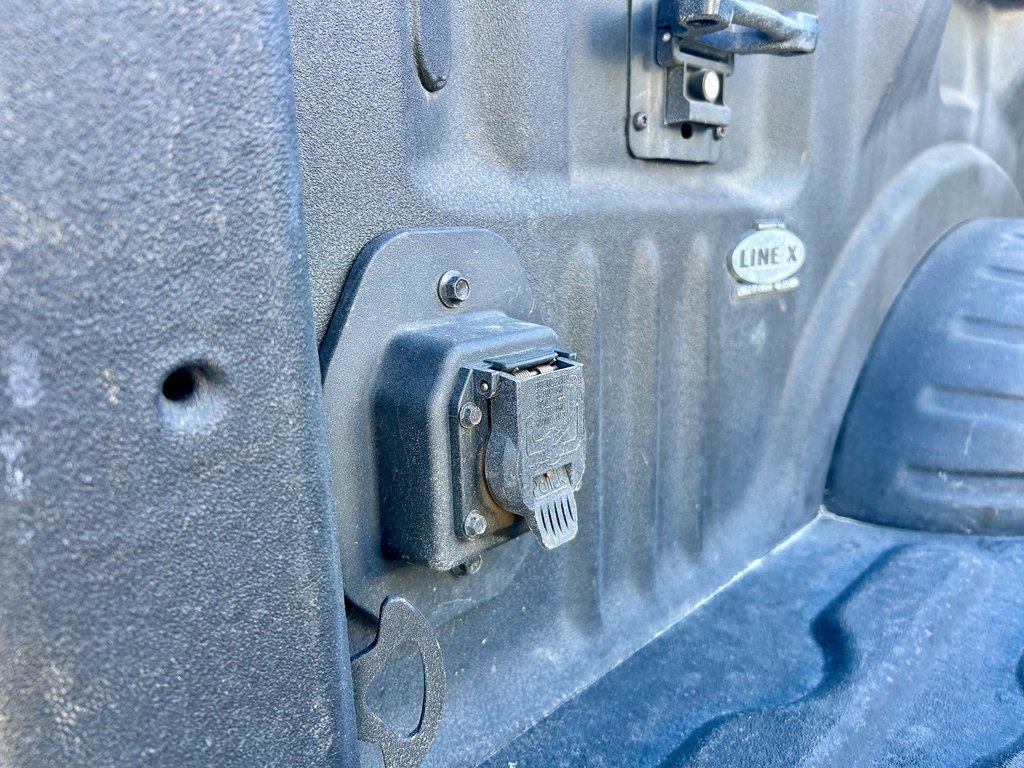 Certified 2018 Ford F350 XLT w/ XLT Premium Package image 17