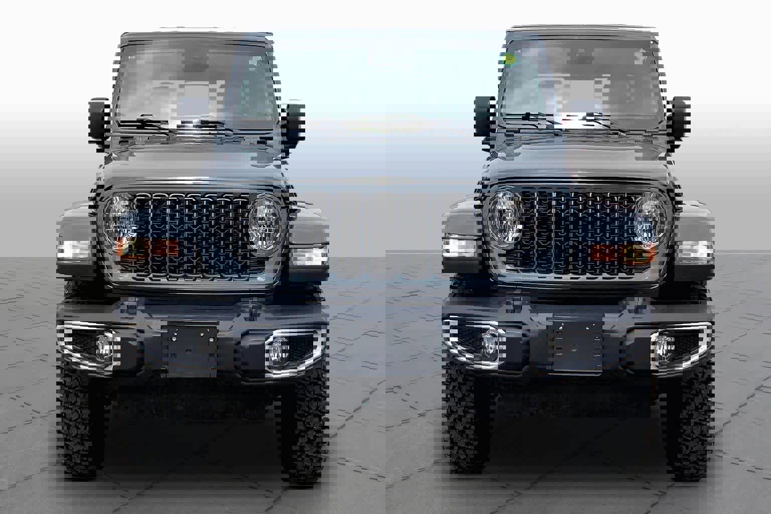 Used 2025 Jeep Gladiator Sport image 4