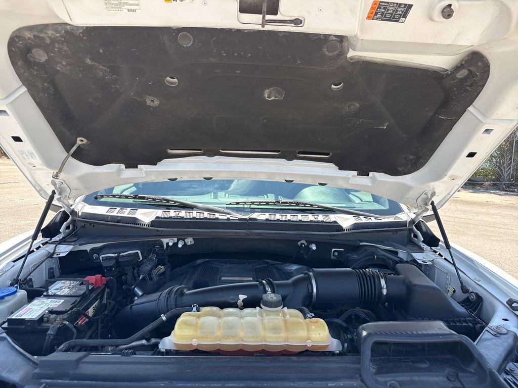 Certified 2017 Ford F150 Raptor w/ Equipment Group 802A Luxury image 31