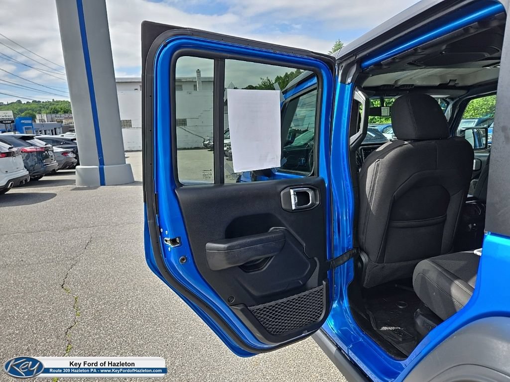 Used 2023 Jeep Wrangler Unlimited w/ Cold Weather Group AWD/4WD image 37
