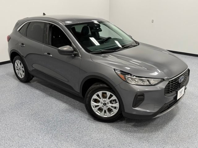 Certified 2024 Ford Escape Active AWD/4WD image 38