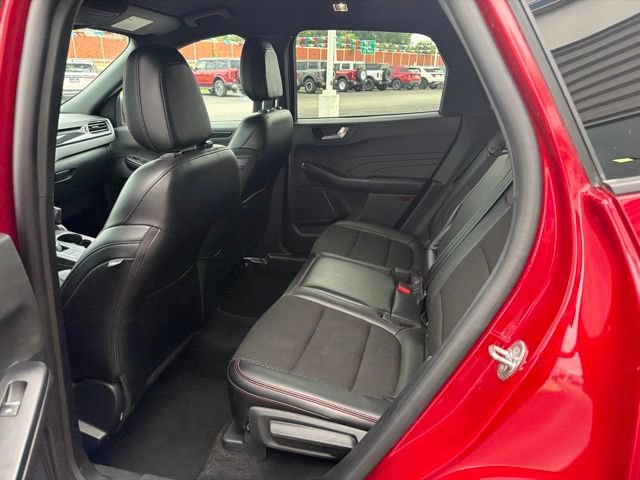 Certified 2025 Ford Escape ST-Line FWD image 9