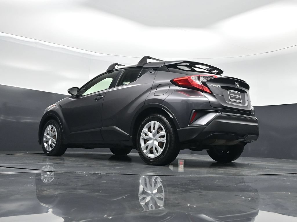 Used 2020 Toyota C-HR LE FWD image 44