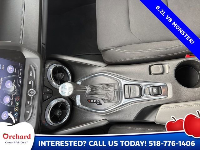 Used 2021 Chevrolet Camaro LT w/ Technology Package image 26