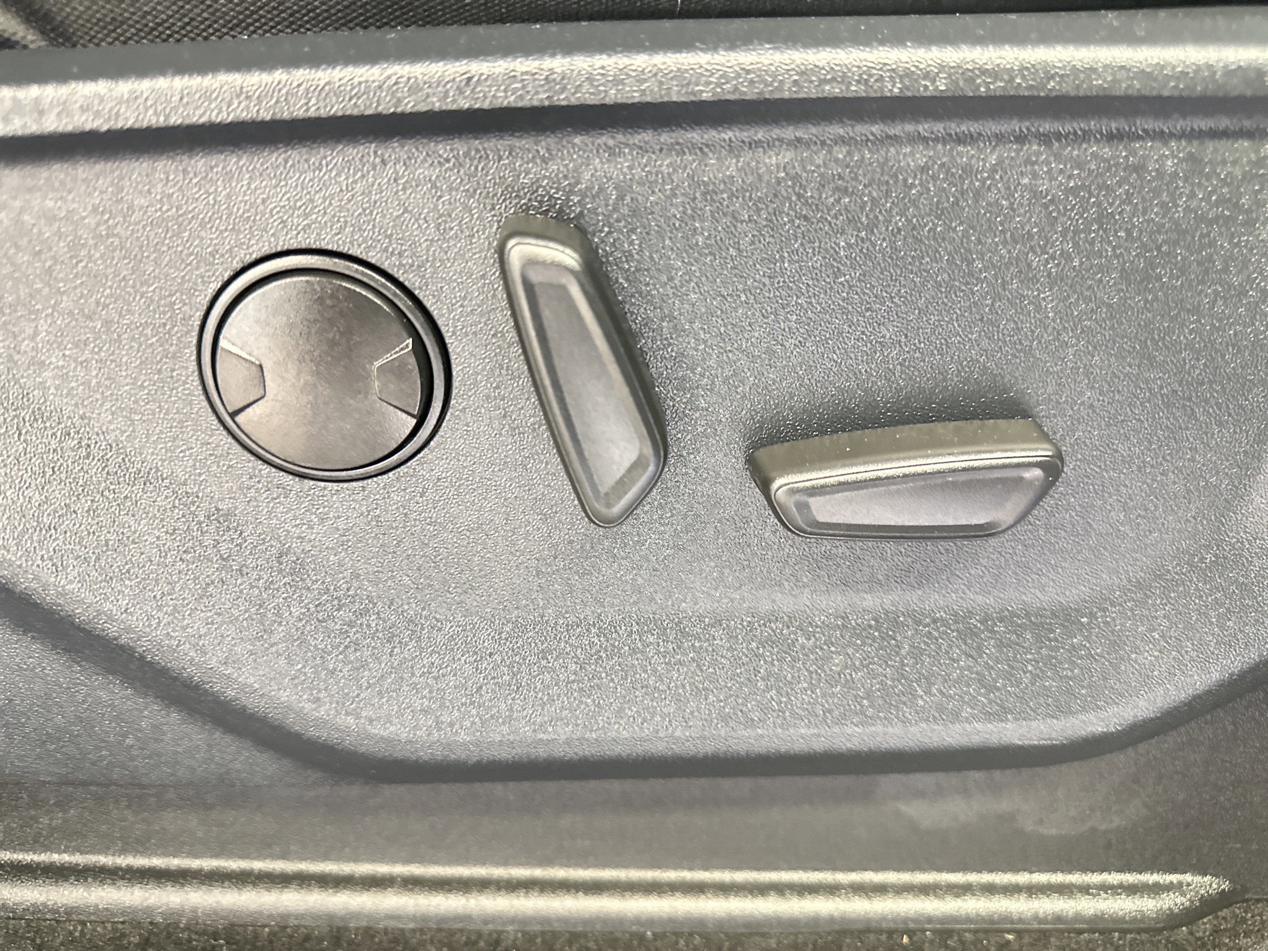 Certified 2023 Ford F150 XLT w/ Equipment Group 302A High image 27